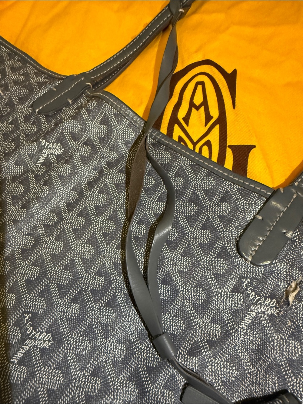 Goyard St. Louis GM Tote – 2013 | One Owner | Original Dust Bag Included - Picture 7 of 12